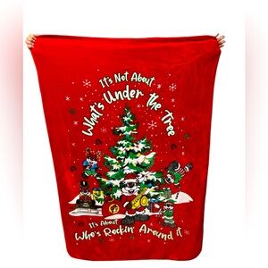 Buccees Plush Throw Blanket 50x70